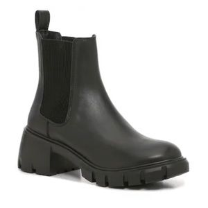 Steve Madden Hola Black Chelsea Boot